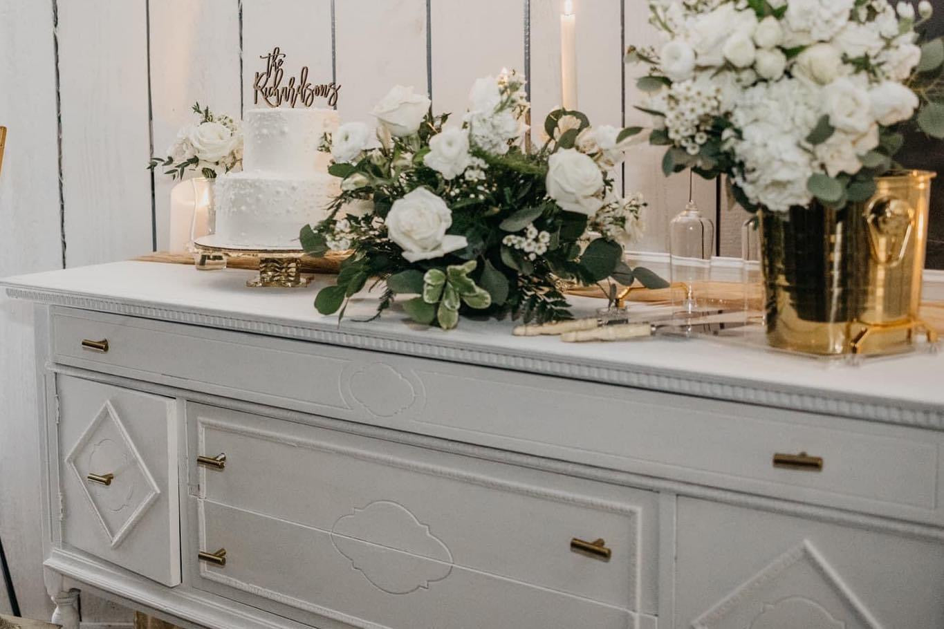 White Buffet